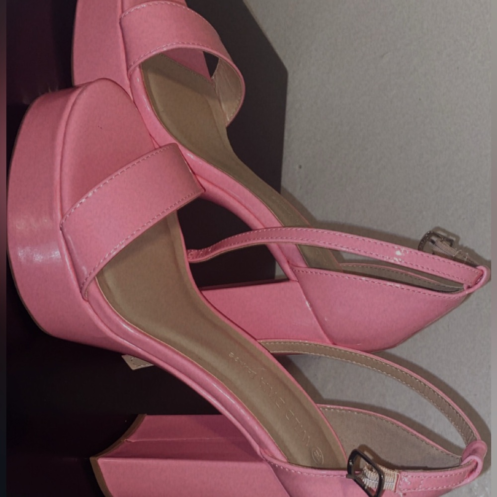 Elegant Pink Chunky Platform Heels